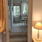 Апартаменты A L'ombre Du Tilleul Живерни