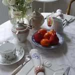 Апартаменты A L'ombre Du Tilleul Живерни
