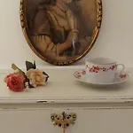 A L'ombre Du Tilleul