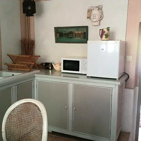 A L'ombre Du Tilleul * Giverny